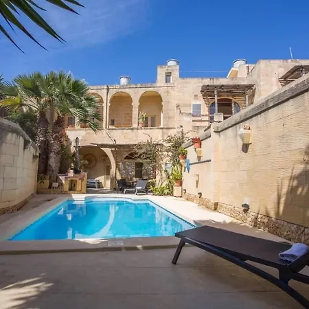 Gozo Break Kerċem