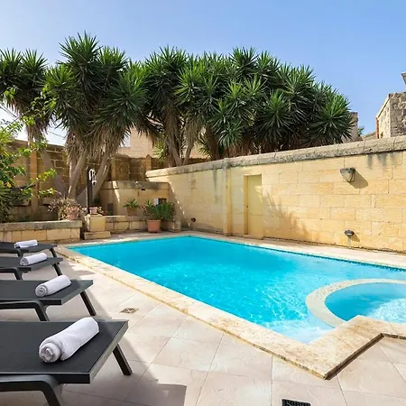Gozo Break * Kerċem