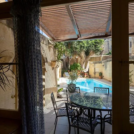 Villa Gozobreak